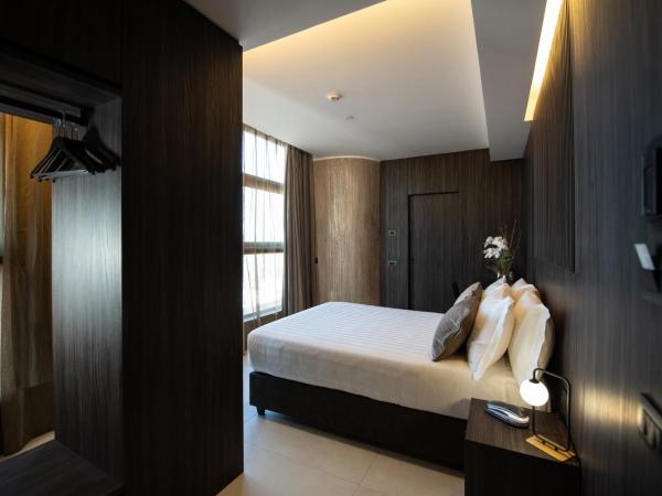 Gold Tower Lifestyle Hotel : photo 2 de la chambre chambre double supérieure
