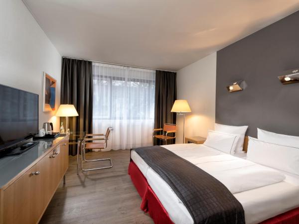 Holiday Inn Berlin City-West, an IHG Hotel : photo 2 de la chambre chambre standard