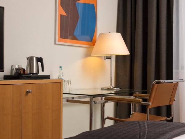 Holiday Inn Berlin City-West, an IHG Hotel : photo 4 de la chambre chambre standard