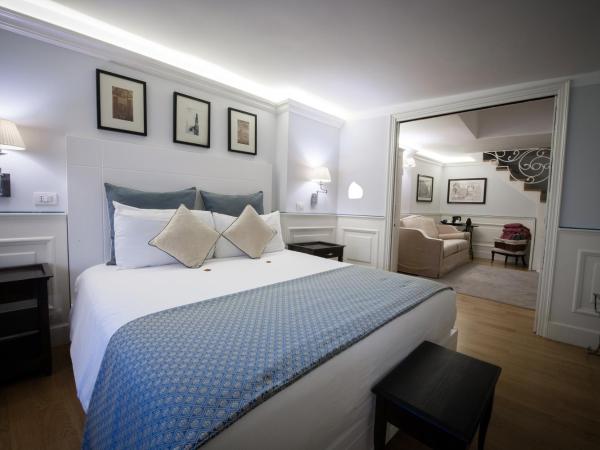 Hotel Bologna ***S : photo 7 de la chambre suite - terrasse et bain à remous