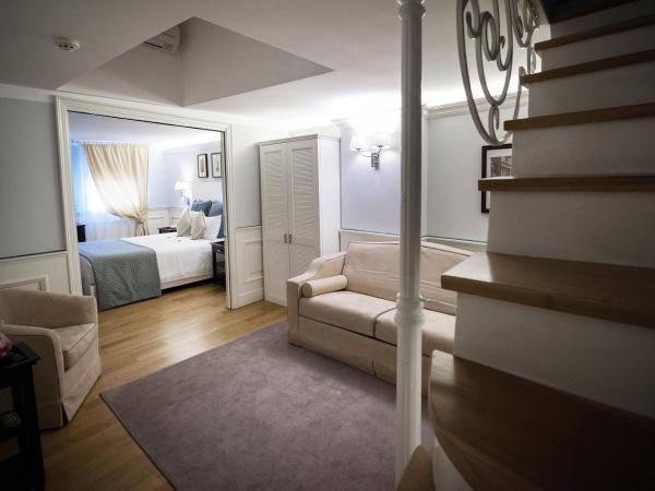 Hotel Bologna ***S : photo 3 de la chambre suite - terrasse et bain à remous