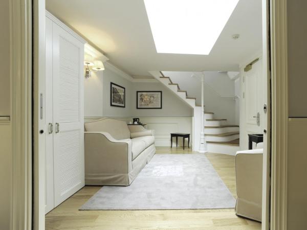 Hotel Bologna ***S : photo 9 de la chambre suite - terrasse et bain à remous