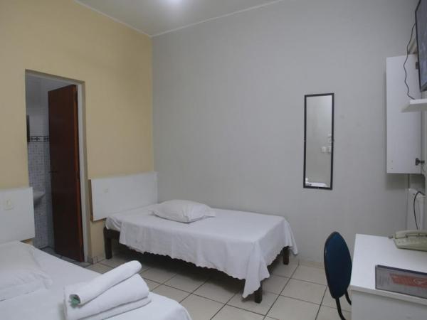 Campos Gerais Hotel : photo 3 de la chambre chambre lits jumeaux standard