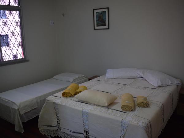 Casa do Sol Fortaleza : photo 4 de la chambre chambre triple avec salle de bains privative