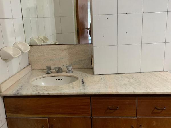 Hostel la Embajada : photo 1 de la chambre chambre familiale avec salle de bains privative