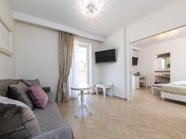 Grand Hotel Park : photo 3 de la chambre suite junior avec balcon - annexe villa