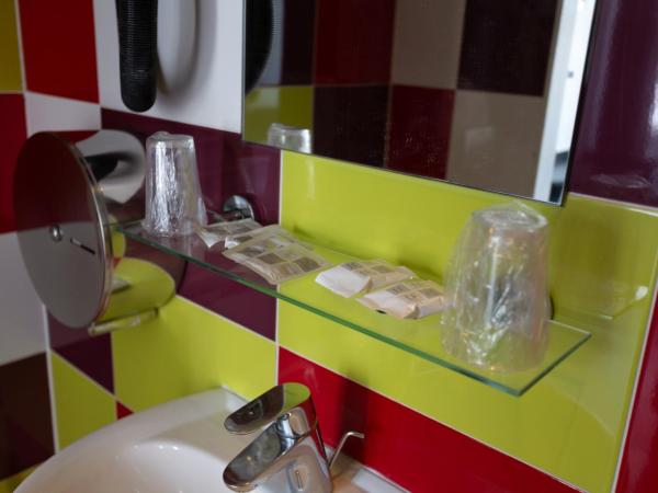 Hotel Mimosa Paris : photo 10 de la chambre chambre simple standard