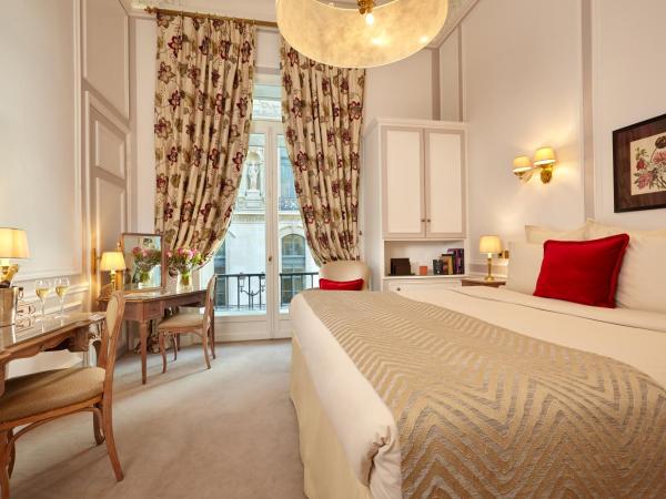 Hôtel Regina Louvre : photo 1 de la chambre chambre prestige - côté louvre et tour eiffel