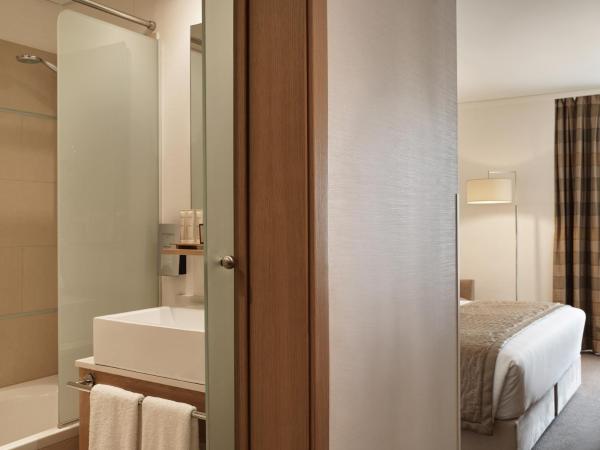 Galaxy Iraklio Hotel : photo 7 de la chambre chambre double ou lits jumeaux supérieure avec vue sur ville