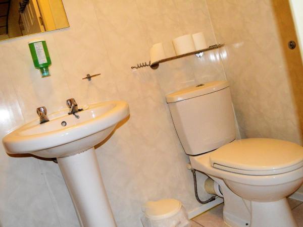 Oak Lea Hotel : photo 5 de la chambre chambre quadruple standard