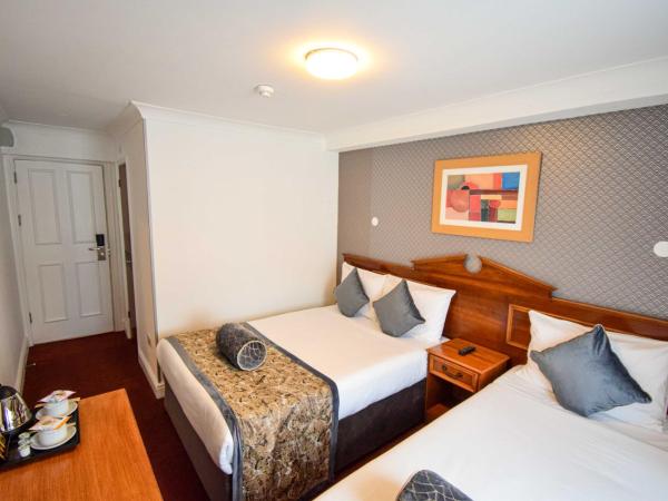 Pembridge Palace Hotel : photo 2 de la chambre chambre triple