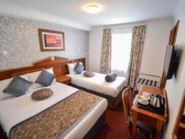 Pembridge Palace Hotel : photo 1 de la chambre chambre triple