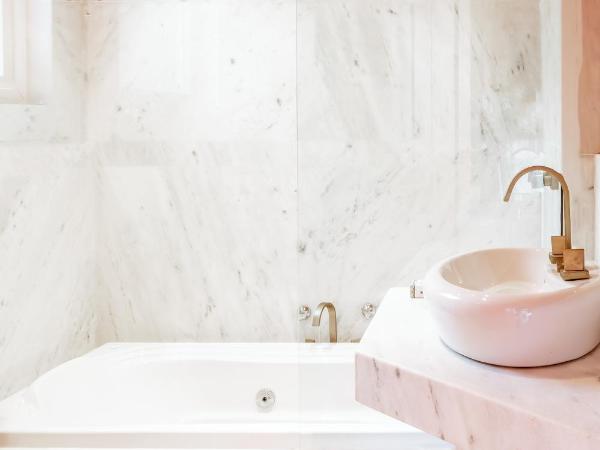 La Suite by Dussol : photo 5 de la chambre suite lit queen-size – vue sur mer