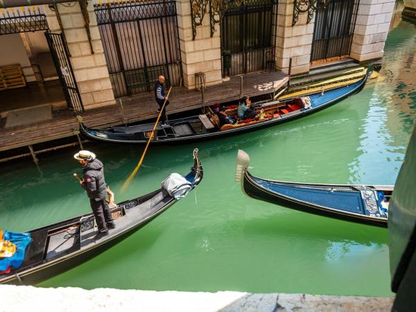 Ca' Maria Callas : photo 6 de la chambre chambre double supérieure - vue sur canal