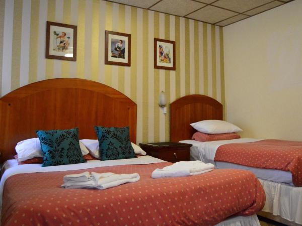 Oak Lea Hotel : photo 4 de la chambre chambre familiale avec douche 