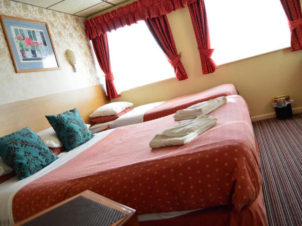 Oak Lea Hotel : photo 5 de la chambre chambre familiale avec douche