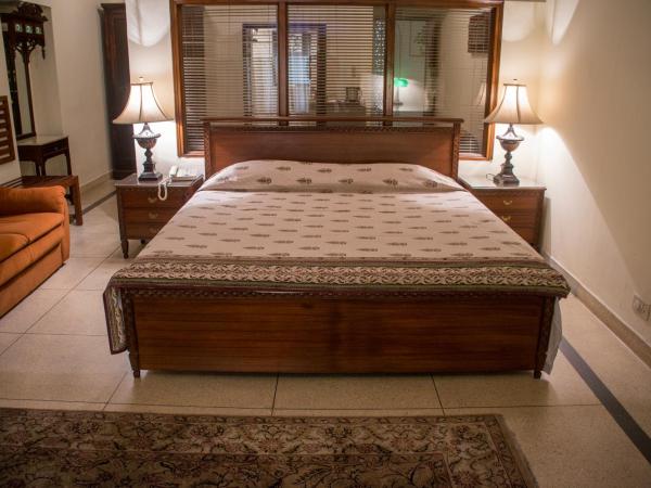 Hotel Meghniwas : photo 3 de la chambre suite