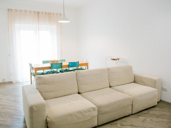 Kennedy 54 : photo 7 de la chambre chambre double deluxe avec balcon