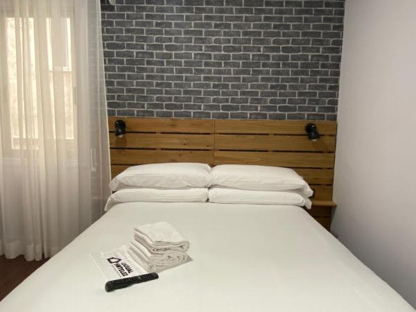 Casual Mardones : photo 4 de la chambre chambre double avec salle de bains privative