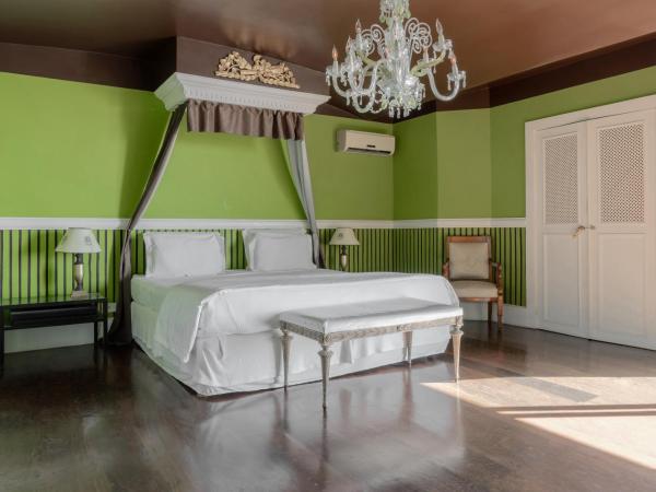 La Suite by Dussol : photo 2 de la chambre suite standard avec balcon - vue sur océan