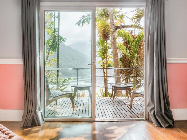 La Suite by Dussol : photo 3 de la chambre suite junior avec balcon - vue sur océan