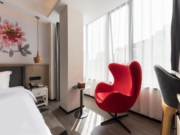 Paco Hotel Canton Tower Pazhou--FreeShuttle Bus for CantonFair : photo 5 de la chambre chambre double avec salle de bains privative