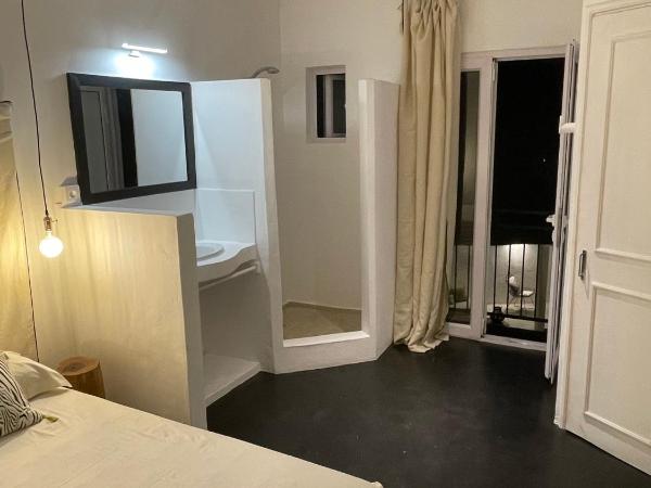 Sous le Badamier Cosy Guest House : photo 3 de la chambre chambre double standard