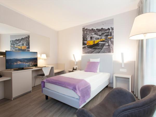 Hotel City Lugano : photo 2 de la chambre chambre business avec petit lit double