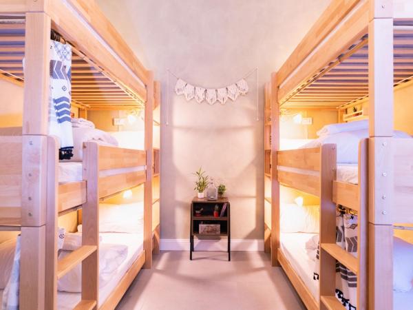 HOPESTEL Secret Garden Napoli : photo 1 de la chambre lit dans dortoir mixte de 6 lits