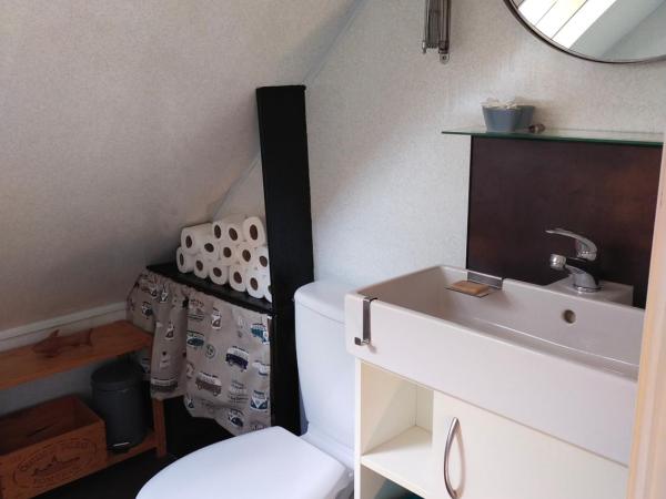Chambrecosy salle de bain privée : photo 4 de la chambre chambre double avec salle de bains privative