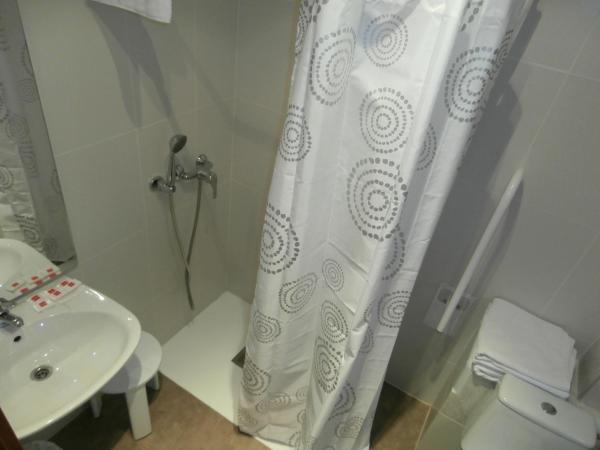 Hostal Arenal : photo 1 de la chambre chambre triple basique