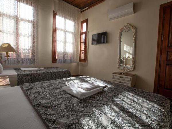 Lily Town Hotel : photo 6 de la chambre chambre triple