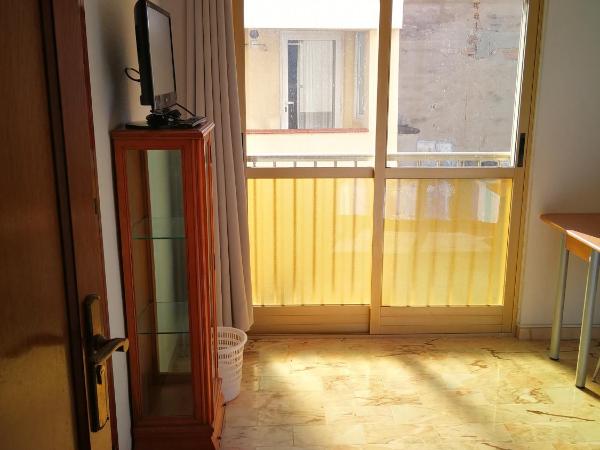 Economico No Hotel Check In de 15 a 18 horas : photo 1 de la chambre grande chambre simple 