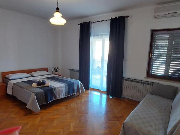 Villa Salvia Rooms and Apartments : photo 1 de la chambre appartement avec terrasse