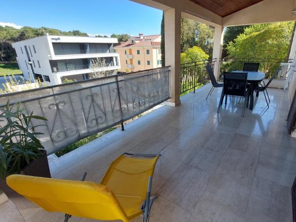 Villa Salvia Rooms and Apartments : photo 3 de la chambre appartement avec terrasse