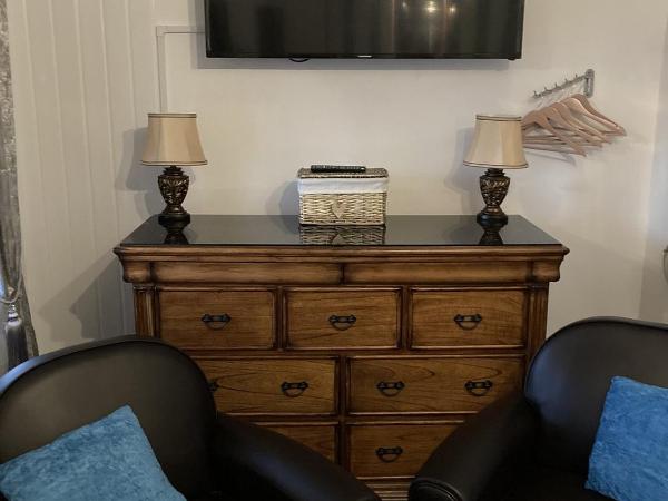 Kings Boutique Hotel : photo 9 de la chambre chambre lit king-size - vue sur mer