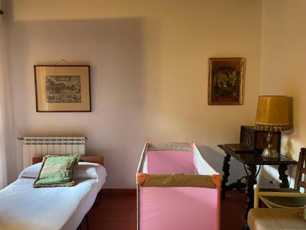 Hotel Santa Isabel La Real : photo 4 de la chambre chambre familiale (2 adultes + 2 enfants) 