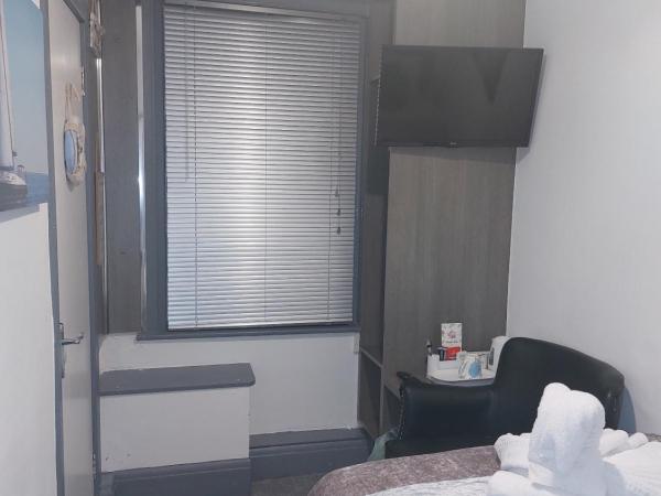 Kings Boutique Hotel : photo 4 de la chambre chambre simple avec salle de bains privative