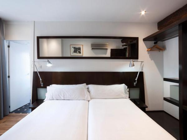 Petit Palace Arana Bilbao : photo 1 de la chambre chambre double ou lits jumeaux (1-2 adultes)