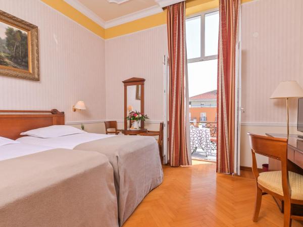 Hotel Continental ex Gardenija : photo 4 de la chambre chambre double ou lits jumeaux standard - vue sur mer