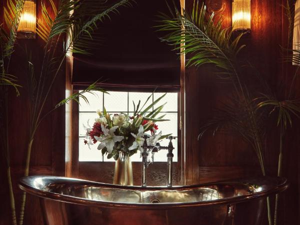 House of Gods Royal Mile : photo 2 de la chambre suite