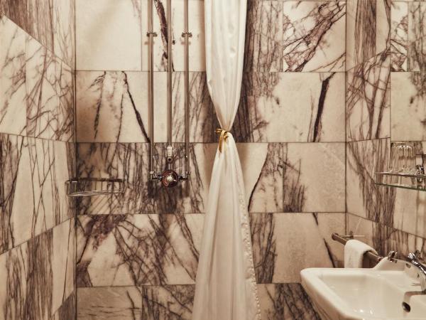 House of Gods Royal Mile : photo 4 de la chambre four poster classic room