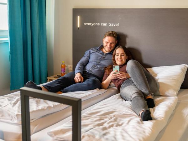 a&o Salzburg Hauptbahnhof : photo 7 de la chambre chambre lits jumeaux