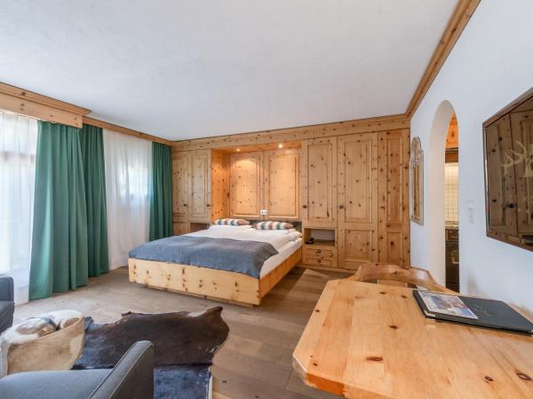 Boutique Hotel Cervus : photo 4 de la chambre chambre double avec balcon