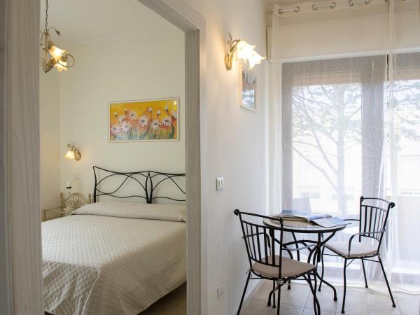 B&B I Gerani : photo 1 de la chambre chambre double avec balcon