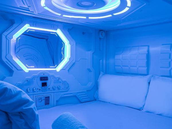 Art Seven Hostel Capsules : photo 2 de la chambre dortoir mixte de 8 lits