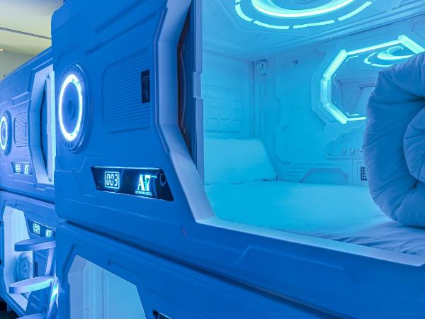 Art Seven Hostel Capsules : photo 5 de la chambre dortoir mixte de 8 lits