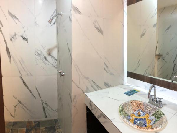 Hotel Conquistador : photo 5 de la chambre chambre lit queen-size