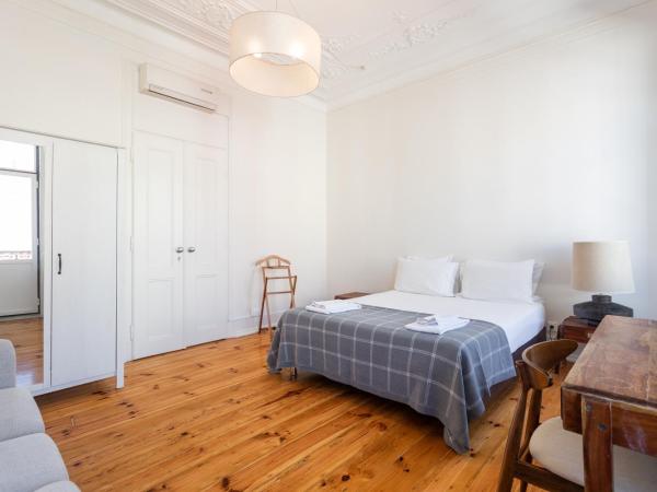 Estrela Guesthouse : photo 2 de la chambre chambre double avec salle de bains commune