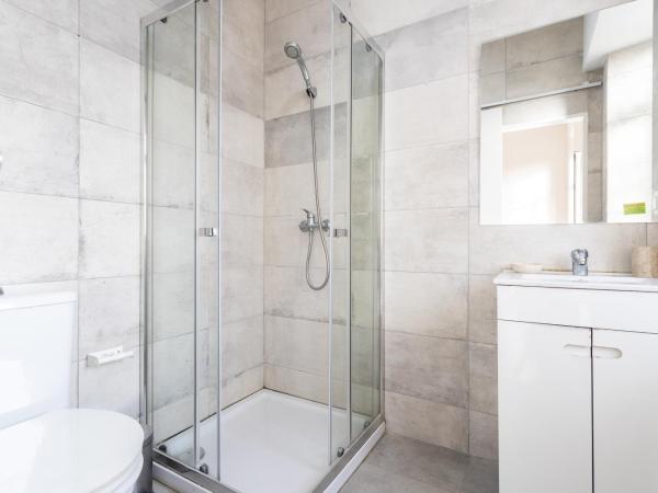 Estrela Guesthouse : photo 7 de la chambre chambre double avec salle de bains privative